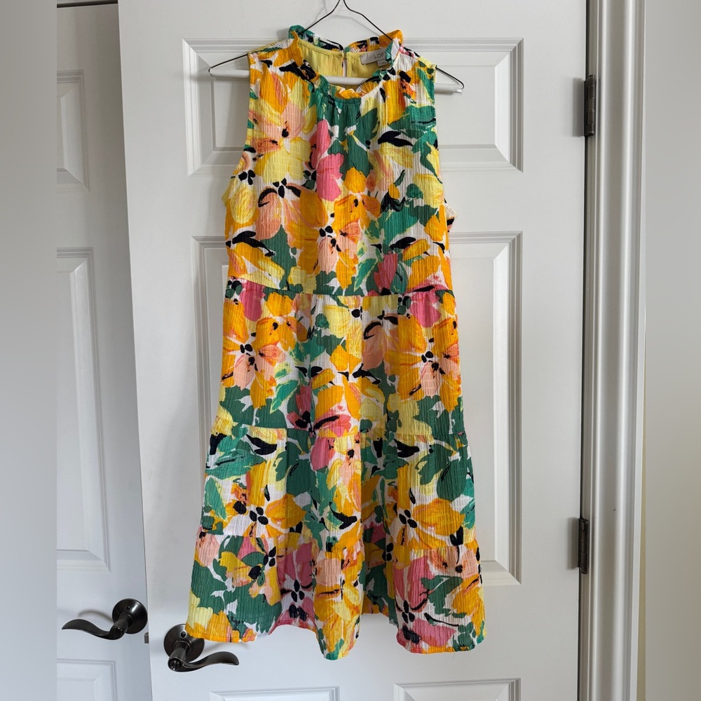 Loft cheerful floral print tiered dress, size Medium, fully lined, NWT